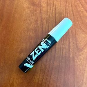 Farmasi Zen mascara